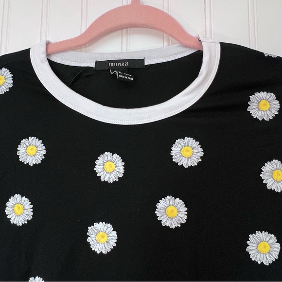 Forever 21 Large Daisies Ringer Tee Crop Top Retro Vintage Style Flowers 90s - Picture 2 of 6